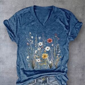 New!  V-Neck Floral Tee – Soft & Comfy Sz XXlarge